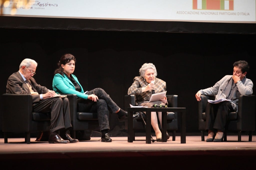 Sul palco, da sinistra: il Presidente dell'ANPI Carlo Smuraglia; Monica Minnozzi responsabile Coordinamento Donne ANPI; Maria Maddalena Brunero, vice presidente del CIF; Vittoria Tola, dirigente nazionale UDI