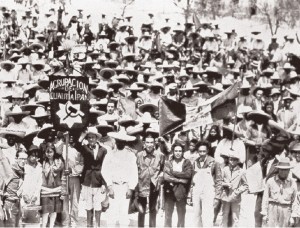 Tina Modotti manifestazione Messico 1927-28