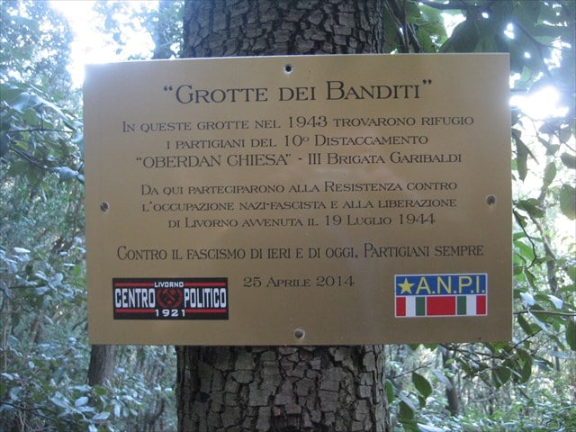 Le Grotte dei banditi. Castellaccio, colline di Livorno
