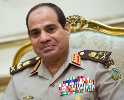 Il generale al-Sisi (da http://www.inchiestaonline.it/wp-content/uploads/2015/01/Al-Sissi.jpg)