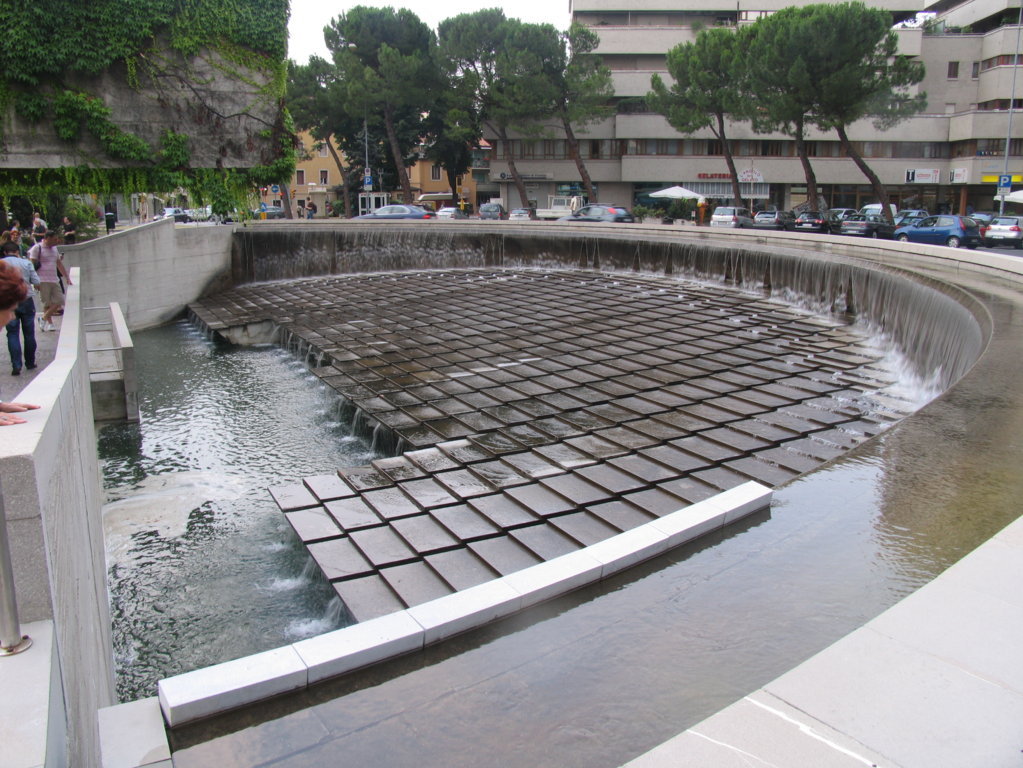 Monumento alla Resistenza - Fontana