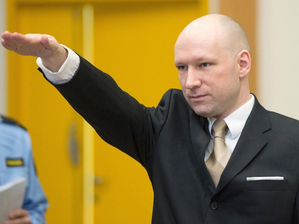 Anders Behring Breivik (da http://static.independent.co.uk/s3fs-public/styles/article_large/public/thumbnails/image/2016/03/15/17/web-Breivik-gesture-2016.jpg)