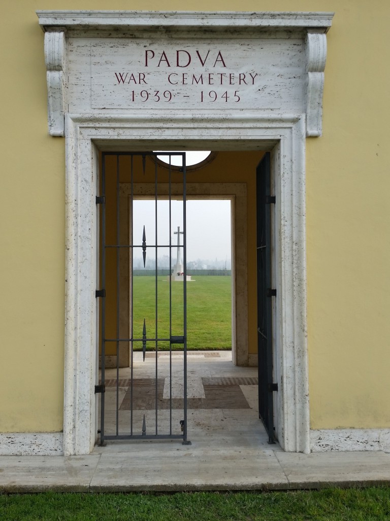 L'ingresso del "Padua War Cemetery"