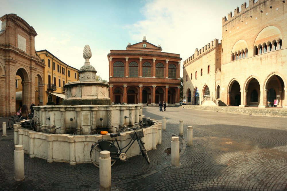 Piazza Cavour 