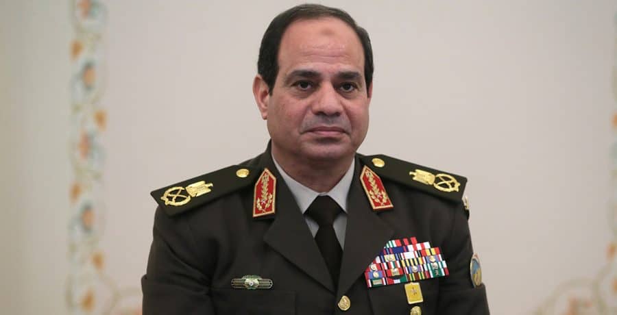 Il generale Al Sisi, attuale presidente dell’Egitto (http://www.interris.it/wp-content/uploads/2016/04/al-sisi.jpg)