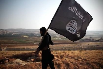 Il lugubre vessillo di Daesh 