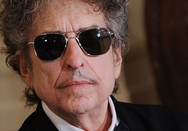 Da http://www.musictory.it/news/wp-content/uploads/2015/03/2014-09-24-bobdylan-600x420.jpg