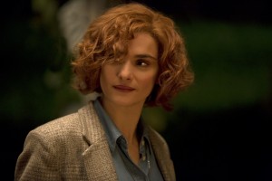 Deborah (Rachel Weisz)