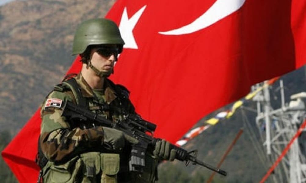 Un militare dell’esercito turco