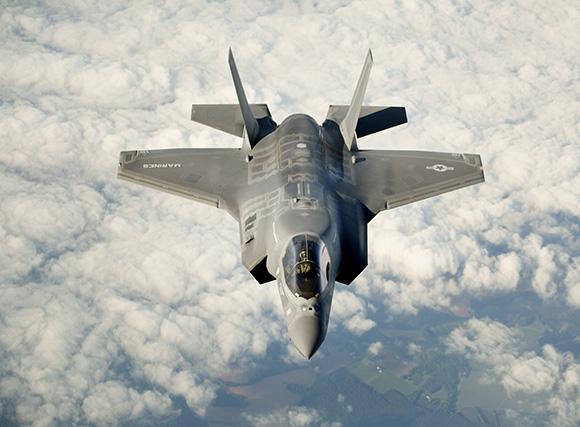 Il caccia F-35, da anni al centro di pesanti polemiche per i costi e i difetti