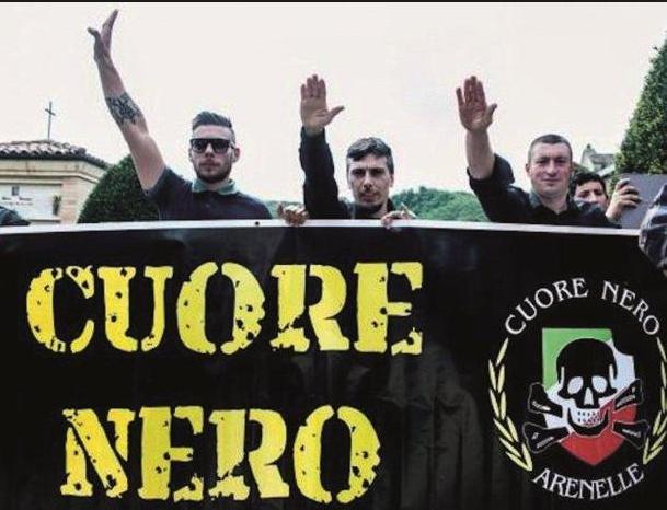 Una delle tante manifestazioni di un gruppo neofascista (da http://osservatorioantisemi-c02.kxcdn.com/wp-content/uploads/2015/06/cuore_nero.jpg)