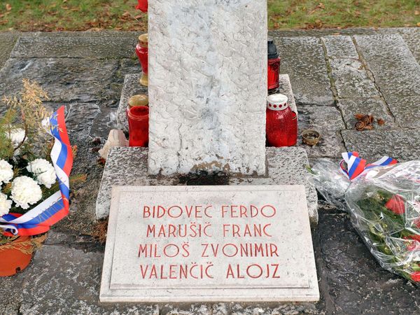 Il cippo ai quattro “eroi di Basovizza”